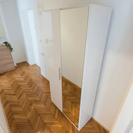 T&m With Parking In The Old Town * Zadar