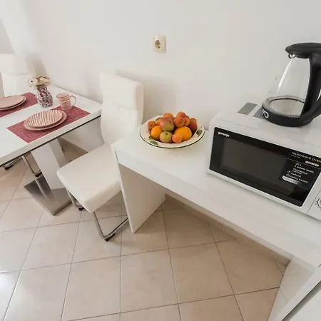 T&m With Parking In The Old Town Appartement Zadar