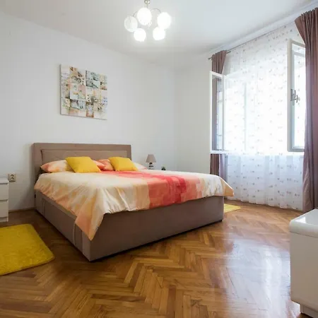 Apartmán T&m With Parking In The Old Town